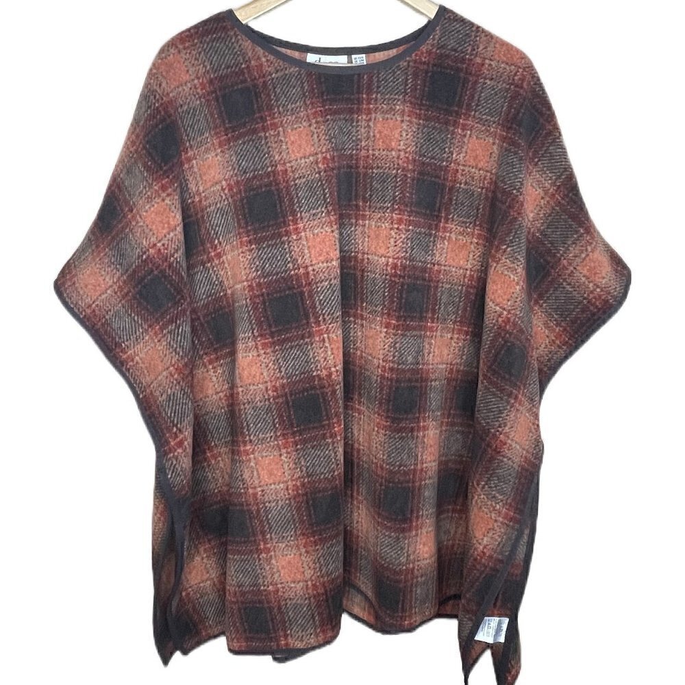 𝅺denim and company plaid pullover poncho